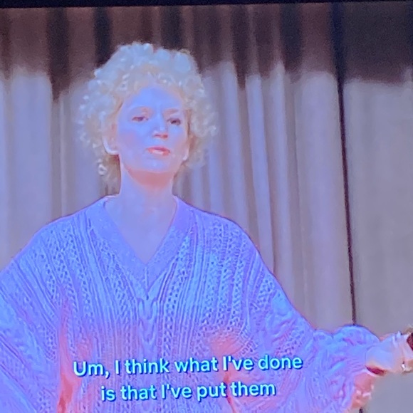 ✨ISO✨ This Pink Batwing Sweater From Kath & Kim - Picture 3 of 4